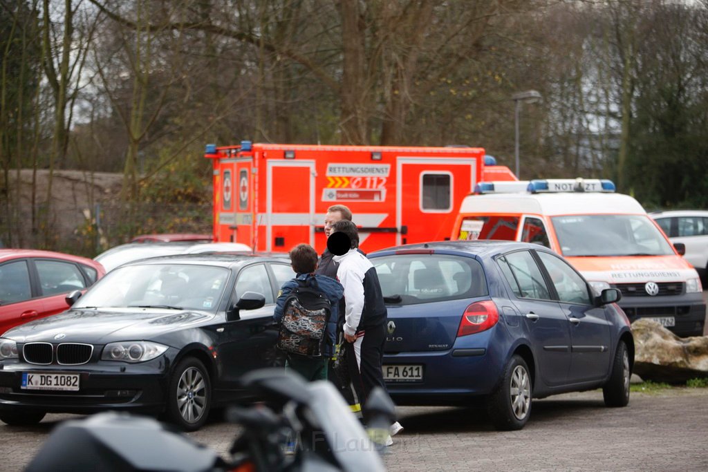 Reizgas gesprueht Schule Koeln Chorweiler Merienstr P03.JPG